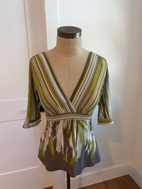 BCBGmaxazria Striped V-Neck Women’s Top size xs